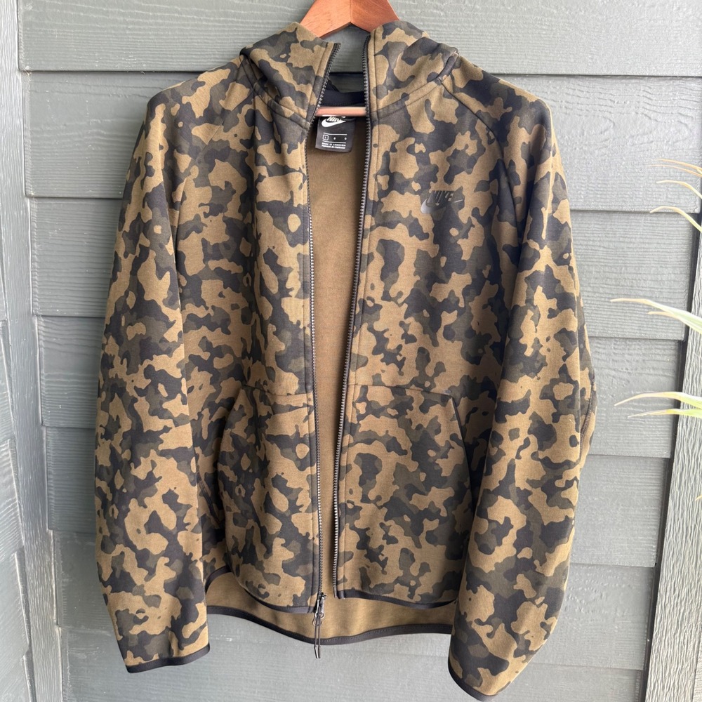 Nike Tech Fleece Camo Full Zip Hoodie Olive Brown Jacket Size Large - Picture 3 of 10